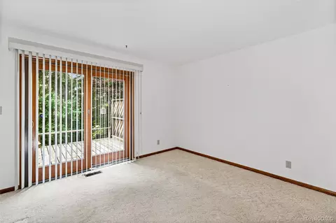Bedroom - 1448 Beaumont Ct, Flushing, MI 48433 photo 1 of 6