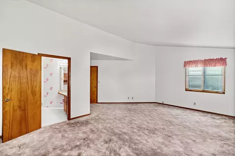 Bedroom - 1448 Beaumont Ct, Flushing, MI 48433 photo 6 of 6