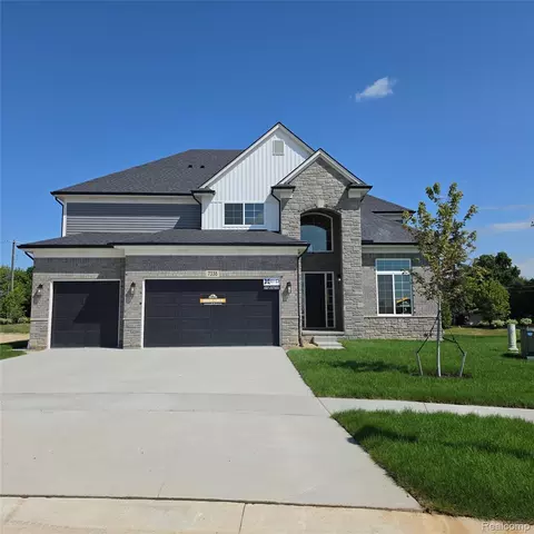 7338 Brys Dr, Shelby, MI 48316