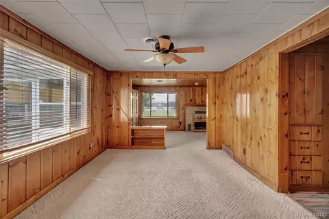 Living - 4901 Pointe Tremble Rd, Algonac, MI 48001 photo 5 of 7
