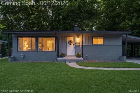 20250 Brentwood St, Livonia, MI 48152