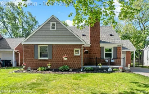 4203 Berkshire Rd, Royal Oak, MI 48073