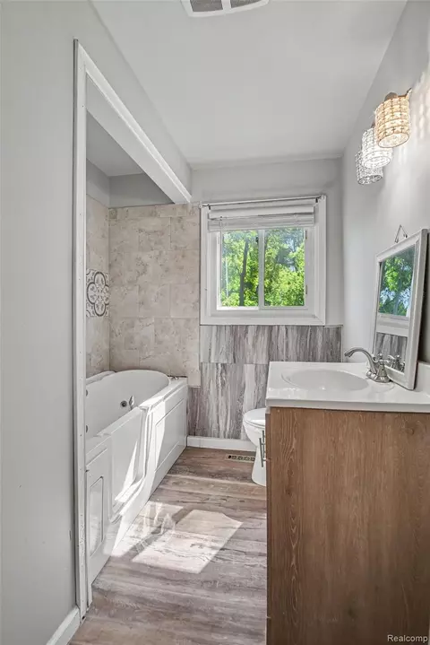 Bath - 611 S Main St, Davison, MI 48423 photo 4 of 4