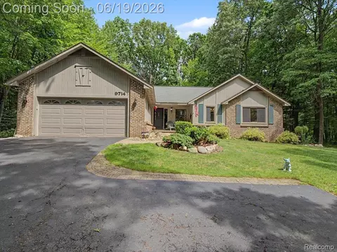 9714 Naiad Rd, Village Of Clarkston, MI 48348