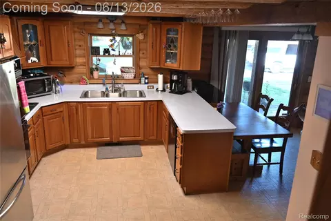 Kitchen - 16501 Hannan Rd, Romulus, MI 48174 photo 2 of 2
