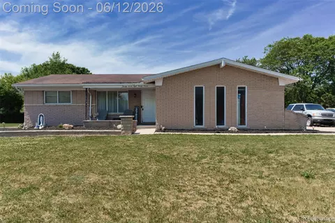 27827 Westcott Crescent Cir, Farmington Hills, MI 48334