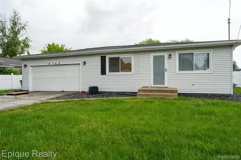 4149 Amelia Dr, Spaulding, MI 48601