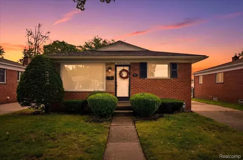 5918 N Lafayette St, Dearborn Heights, MI 48127