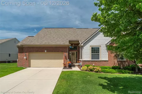 57430 Windmill Pt, Lyon, MI 48165