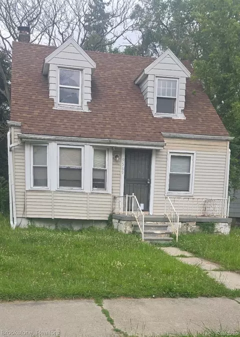 9569 Auburn St, Detroit, MI 48228