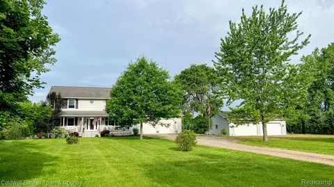 717 N Youngs Rd, Attica, MI 48412