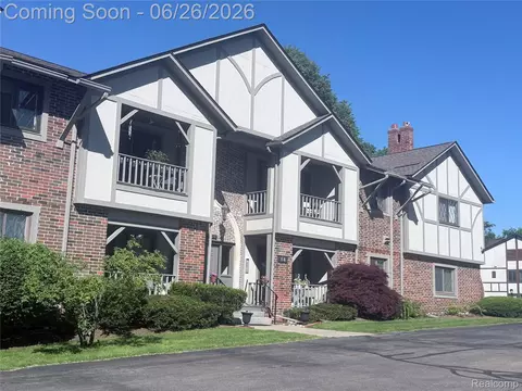 42160 Woodward Ave #7, Bloomfield Hills, MI 48304