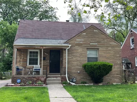 18662 Blackmoor St, Detroit, MI 48234