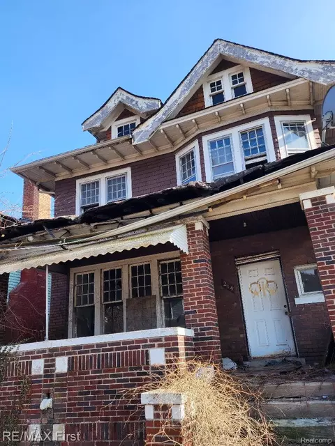 214 Tennyson St, Highland Park, MI 48203