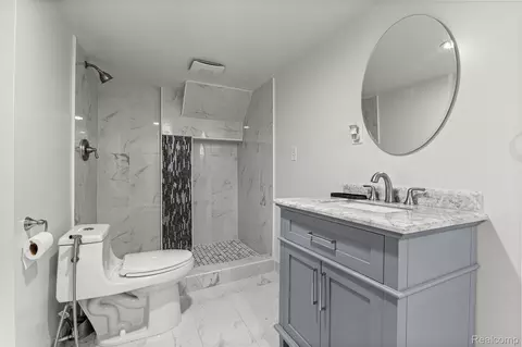 Bath - 22312 Madison St, Dearborn, MI 48124 photo 4 of 5