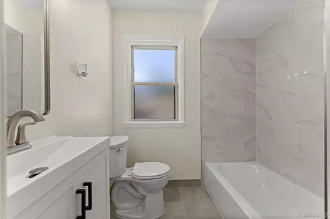 Bath - 22312 Madison St, Dearborn, MI 48124 photo 2 of 5