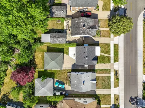View/Area - 22312 Madison St, Dearborn, MI 48124 photo 4 of 9