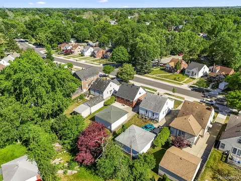View/Area - 22312 Madison St, Dearborn, MI 48124 photo 2 of 9
