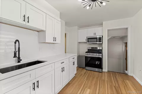Kitchen - 22312 Madison St, Dearborn, MI 48124 photo 4 of 5