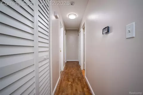Entry Way - 1518 Diane Dr, Flushing, MI 48433 photo 1 of 1