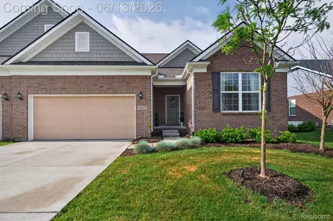 48827 Windfall Rd, Novi, MI 48374