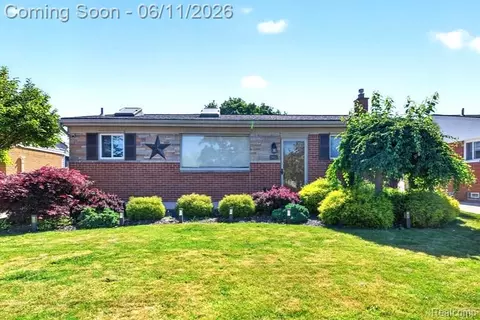 16627 Mccann St, Southgate, MI 48195