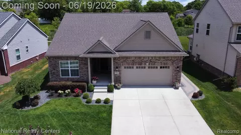 740 N Mill St, South Lyon, MI 48178