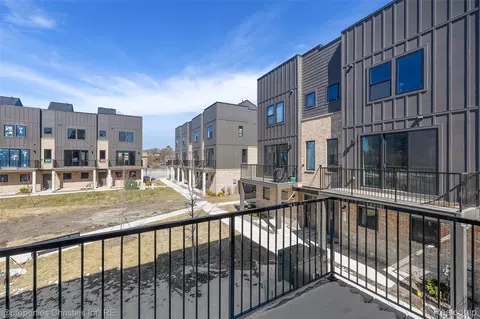 1041 Hampton Cir #43, Detroit, MI 48207