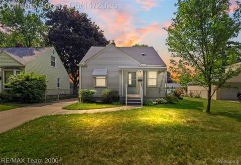 3130 Chestnut St, Dearborn, MI 48124