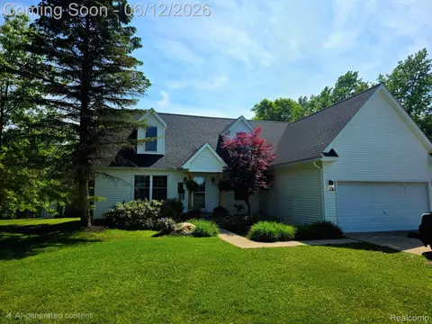 1177 Emerald Forest Ln, Davison, MI 48423