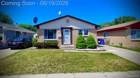 27087 Alden St, Madison Heights, MI 48071