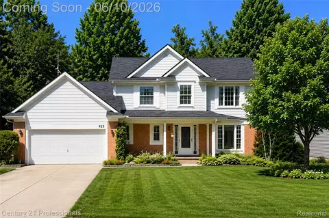 425 Cherry Grove Ln, Commerce, MI 48390