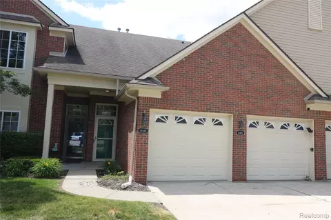 14486 Shadywood Dr, Sterling Heights, MI 48312