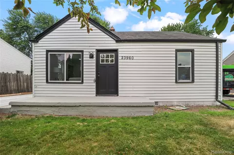 23960 Trombley St, Clinton Township, MI 48035