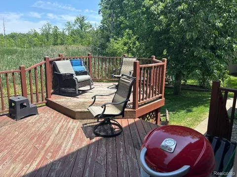 Exterior - 2136 Millstream Dr, Wixom, MI 48393 photo 3 of 3