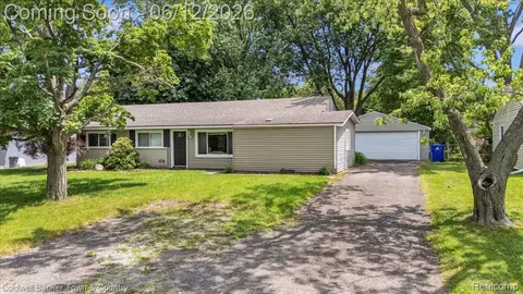 1991 Swaranne Dr, West Bloomfield, MI 48324