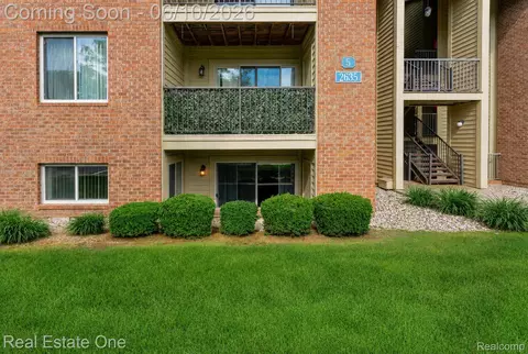 2635 Greenstone Blvd #501, Auburn Hills, MI 48326