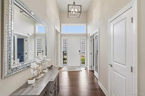Entry Way - 19077 Thompson Dr, Macomb, MI 48042 photo 2 of 2