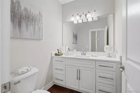 Bath - 19077 Thompson Dr, Macomb, MI 48042 photo 4 of 4