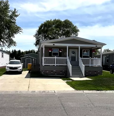 15376 Enchante Dr, Clinton Township, MI 48038