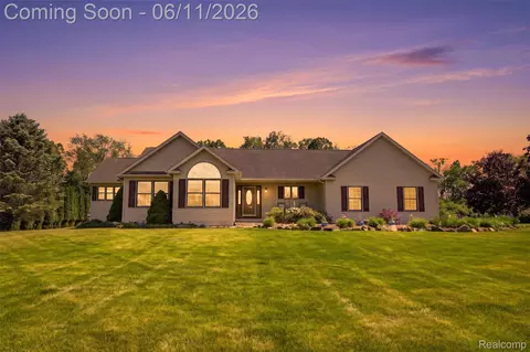 3789 Beckley Dr, Oceola, MI 48855