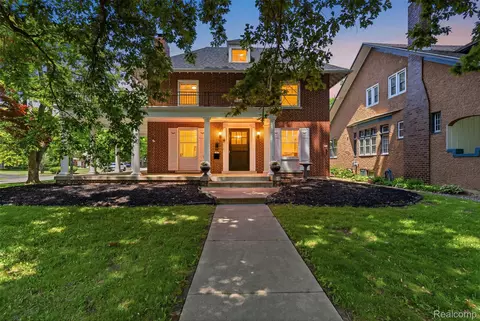 806 W Oliver St, Owosso, MI 48867