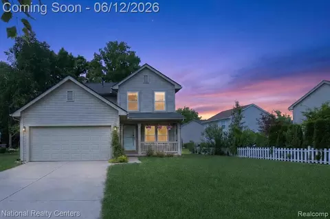 8525 Berkshire Dr, Superior, MI 48198