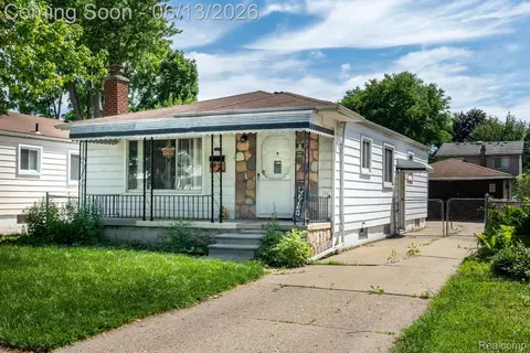 4929 Dudley St, Dearborn Heights, MI 48125