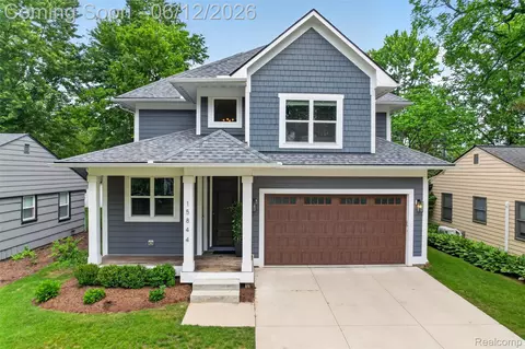 15844 Kirkshire Ave, Beverly Hills, MI 48025