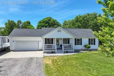 5825 Cobblestone Dr, Deerfield, MI 48461