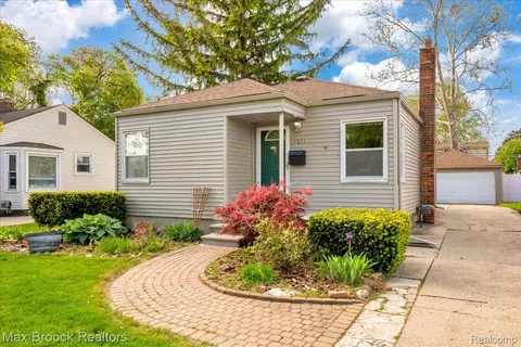 1311 Harvard Rd, Berkley, MI 48072