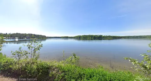 5635 Black Rd, Clinton, MI 48728