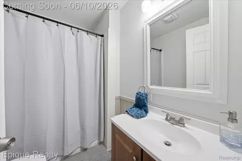 Bath - 12272 E Mount Morris Rd, Richfield, MI 48423 photo 1 of 2