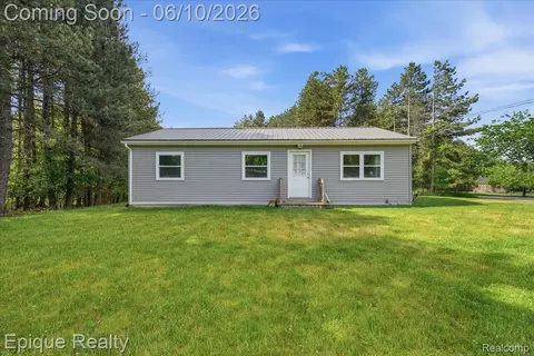 12272 E Mount Morris Rd, Richfield, MI 48423